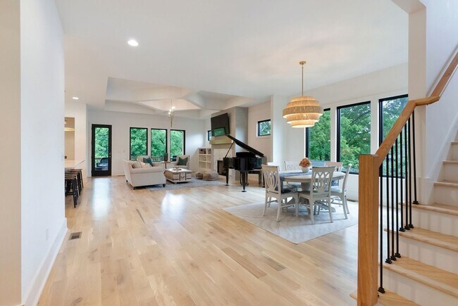Foto del edificio - 3733 Estes Rd