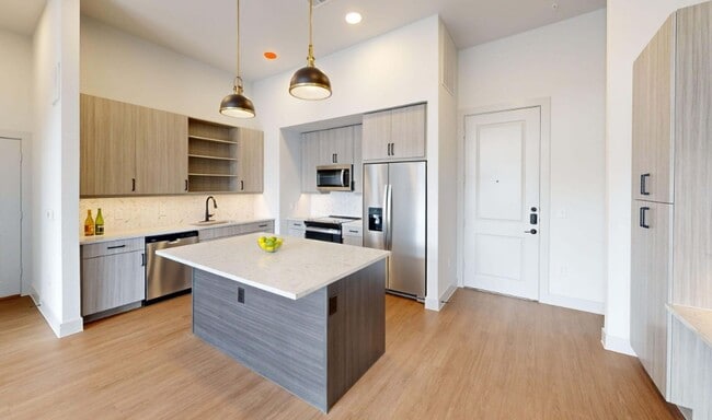 Building Photo - Hartwood