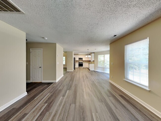 Building Photo - 11144 Palestrina Rd