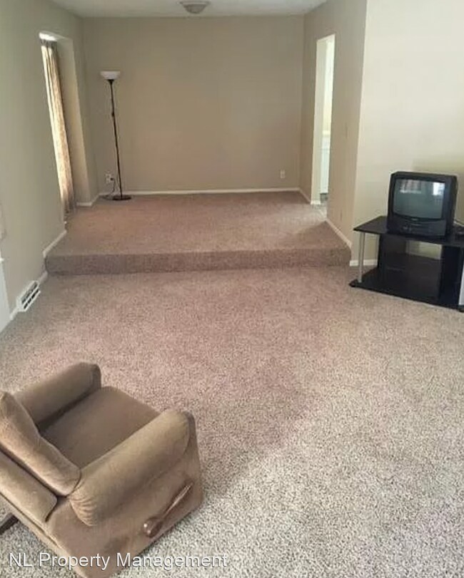 Foto del edificio - 3 br, 4 bath House - 2004 South 133 Ave
