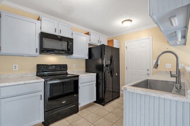 Building Photo - 130 Hickman Ct