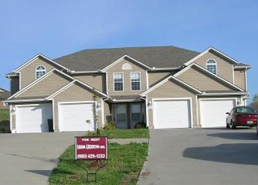 Front - 1212 Pebblecreek Dr