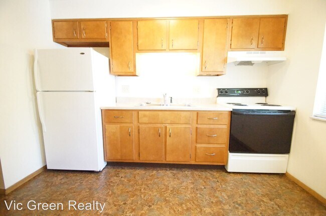 Building Photo - 2807 Lansing Dr