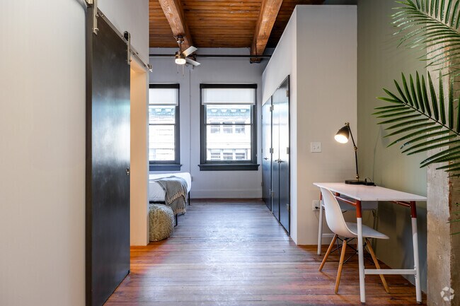 1 habitación, 1 baño, 540 pies cuadrados, oficina - Harvey Dutton Lofts