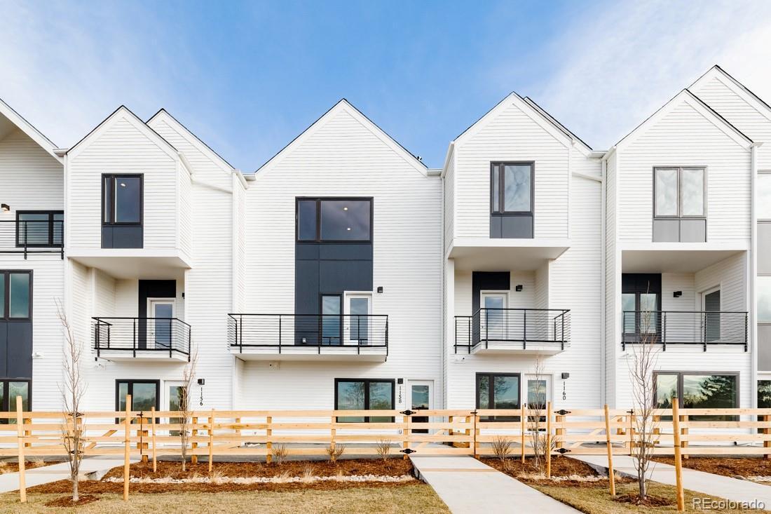 1198 S Reed Way, Lakewood, CO 80232 Townhome Rentals in Lakewood CO