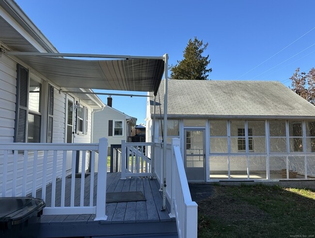 Foto del edificio - 12 Burgess Pl