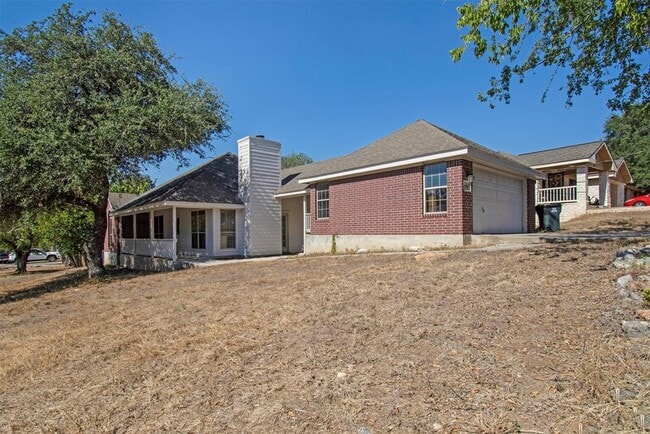 Building Photo - 2016 Castle Gate Cir