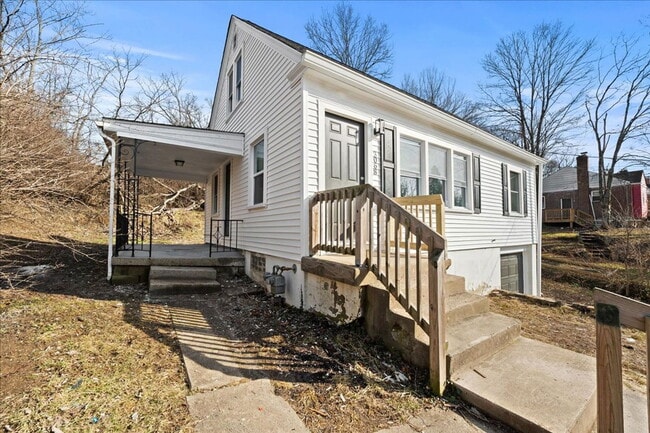 Photo - 3068 Worthington Ave House