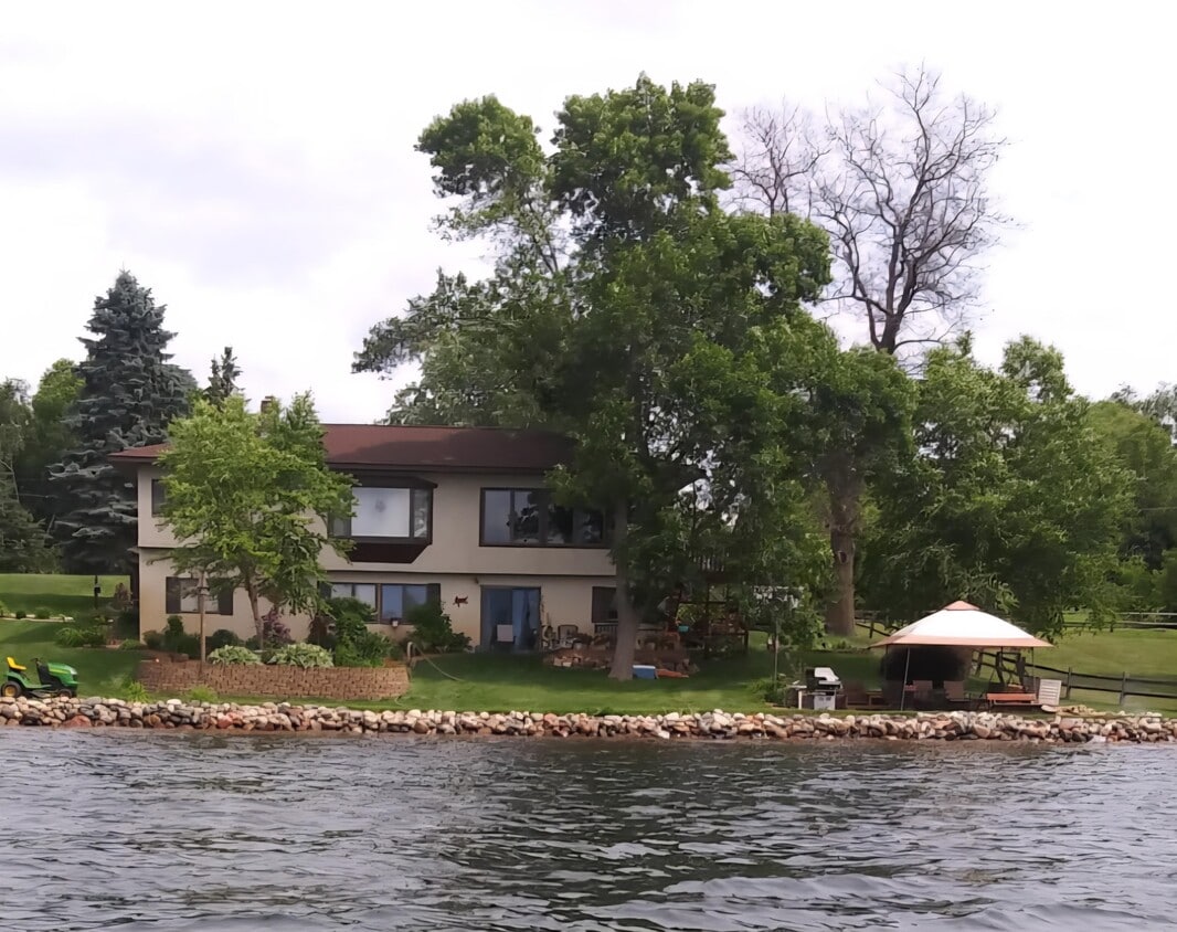 Lake View - 9199 Jane Rd N