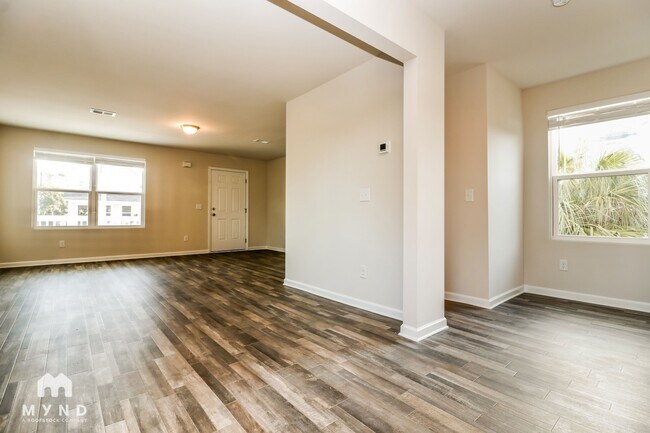 Foto del edificio - 25 Bay Breeze Ln