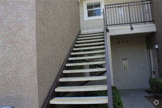 Building Photo - 2325 Windmill Pkwy