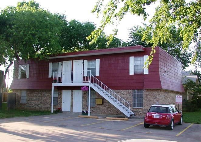 Primary Photo - 304 College St