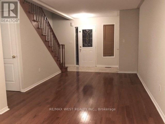 Building Photo - 85 Dells Crescent