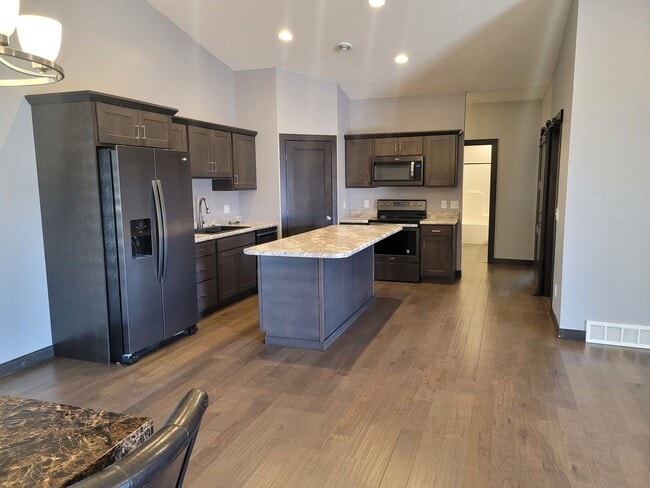 Building Photo - 114 Devitt Dr