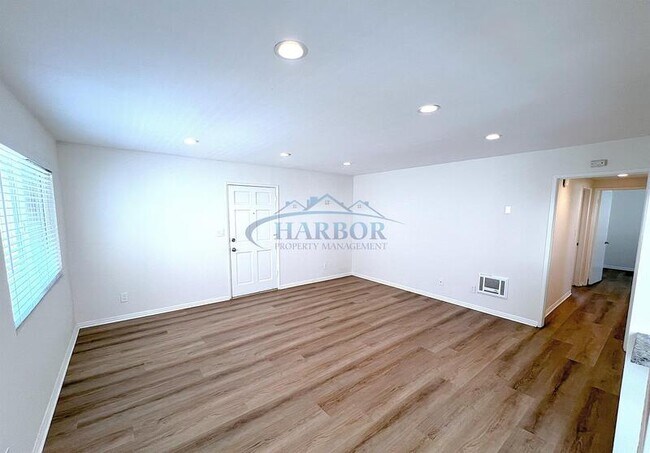 Building Photo - 1107 Opal St