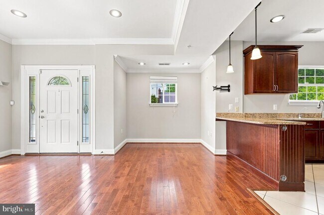Foto del edificio - 10717 Bentley Ln