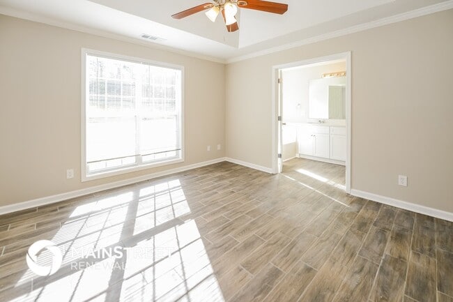 Building Photo - 1604 Madison Dr