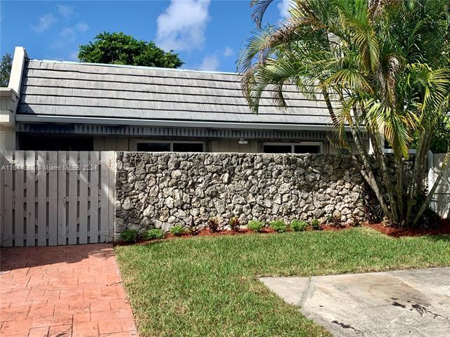 Foto principal - 8230 SW 81st Ct