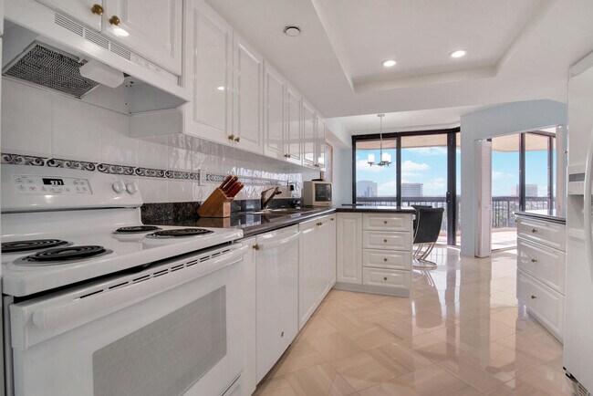 Foto del edificio - 1900 Consulate Pl