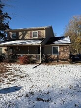 Building Photo - 2232 Nuttman Ave