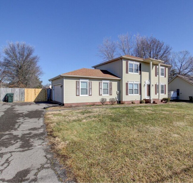 Foto del edificio - Three Bedroom in Hopkinsville, KY