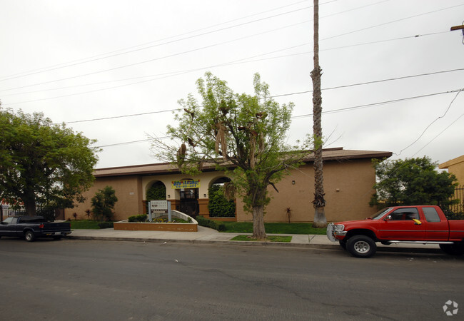 Foto del edificio - Carlyle Court Apartment Homes