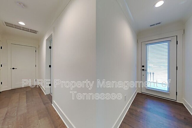 Building Photo - 2713 Torbett St