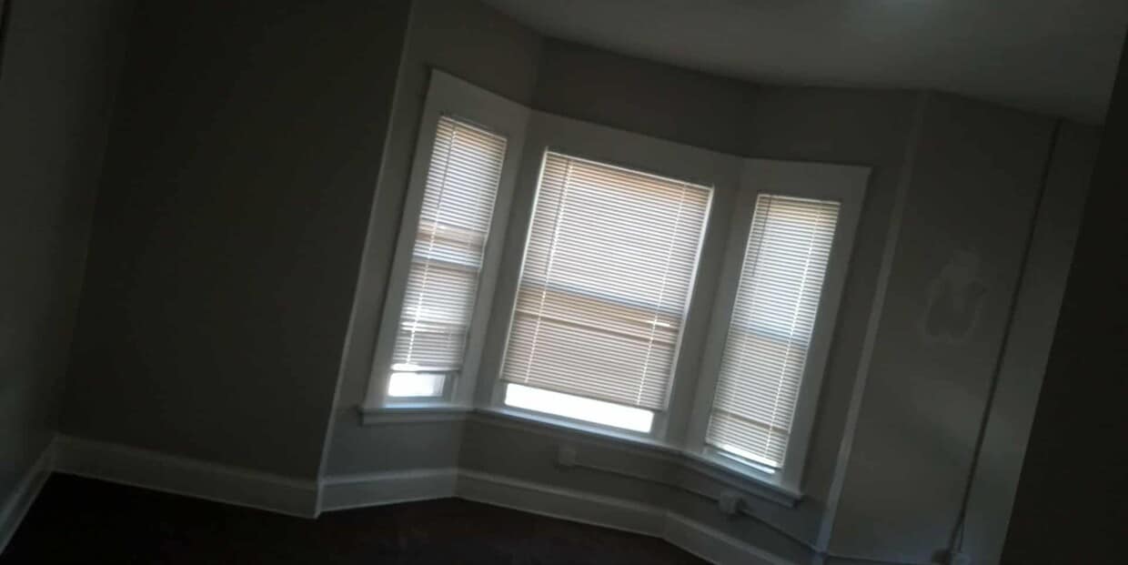 Foto principal - 9703 Denison Ave