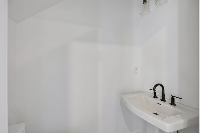Foto del edificio - Fabulous 1 bedroom East Nashville New Construction