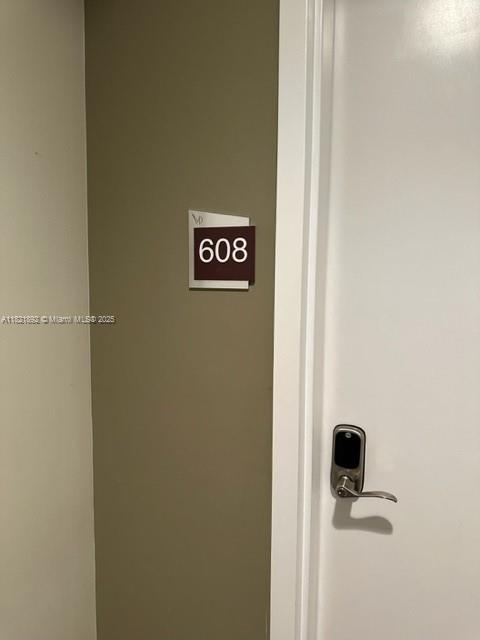 Foto del edificio - 7661 NW 107th Ave