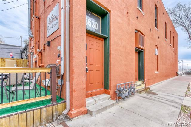 Foto del edificio - 5630 Webster St