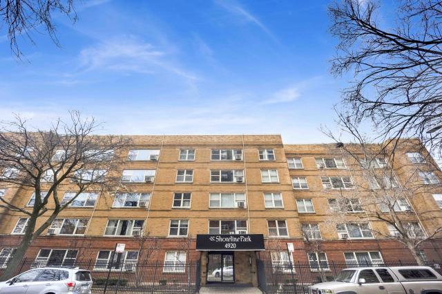 Foto del edificio - 1 bedroom in Chicago IL 60640