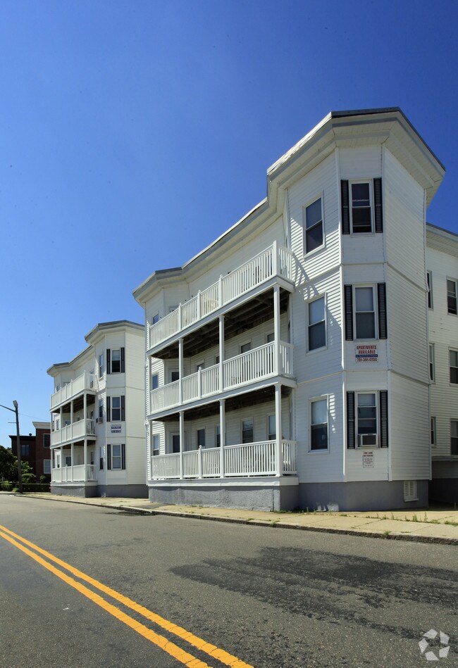 90 Winthrop Shore Dr Apartments in Winthrop, MA