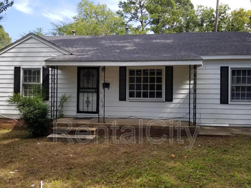 100 Courtland St, Jackson, TN 38301 House Rental in Jackson, TN