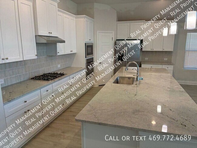 Foto del edificio - 1862 Silver Birch Rd