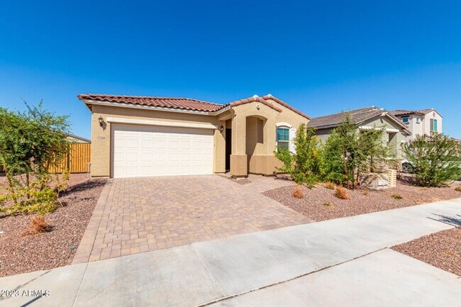 Building Photo - New 3 Bed, 3 Bath w/3 Car Garage in Surprise