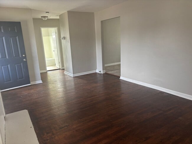 Building Photo - Section 8 welcome and encouraged