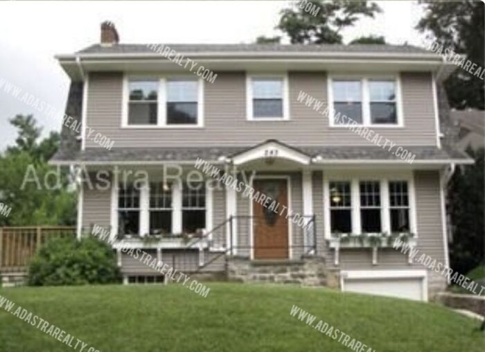 Primary Photo - Amazing Brookside Home-Available NOW!!!