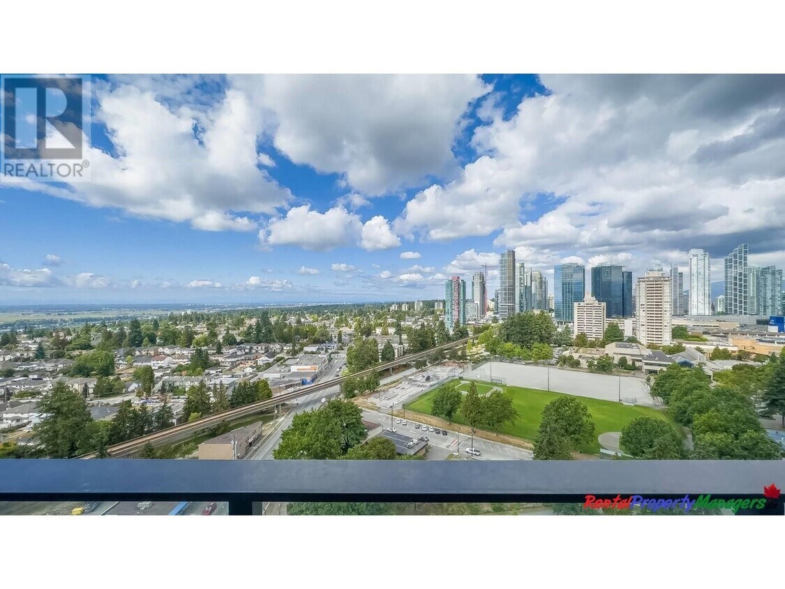 Photo principale - 6699-6699 Dunblane Ave
