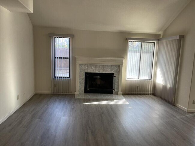 Building Photo - 1011 Snowgoose Ln