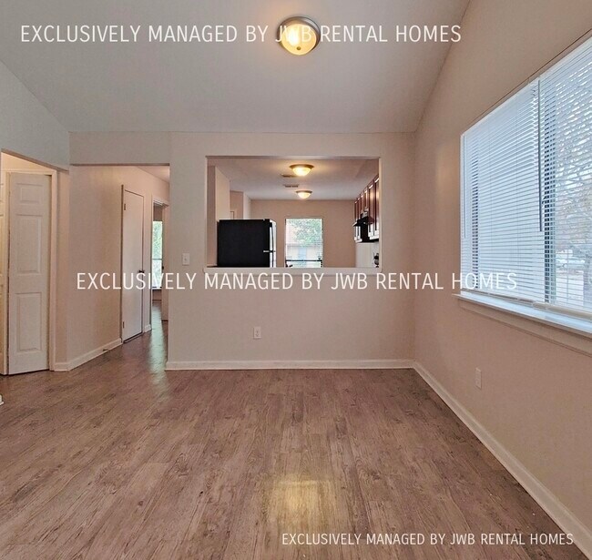 Building Photo - 11564 Pin Oak Trail