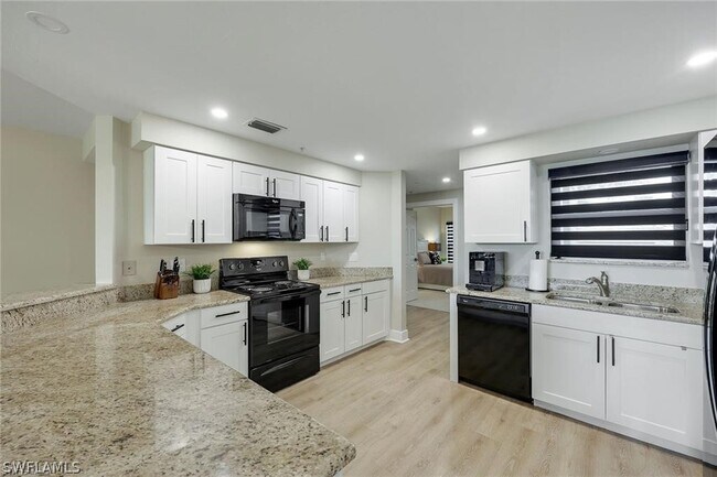 Foto del edificio - 3321 Glen Cairn Ct