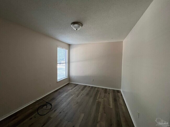 Foto del edificio - 410 Deborah Ln