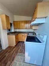 Building Photo - 167 Dupuis St