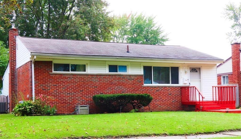 333 W Princeton Ave, Pontiac, MI 48340 House Rental in Pontiac, MI