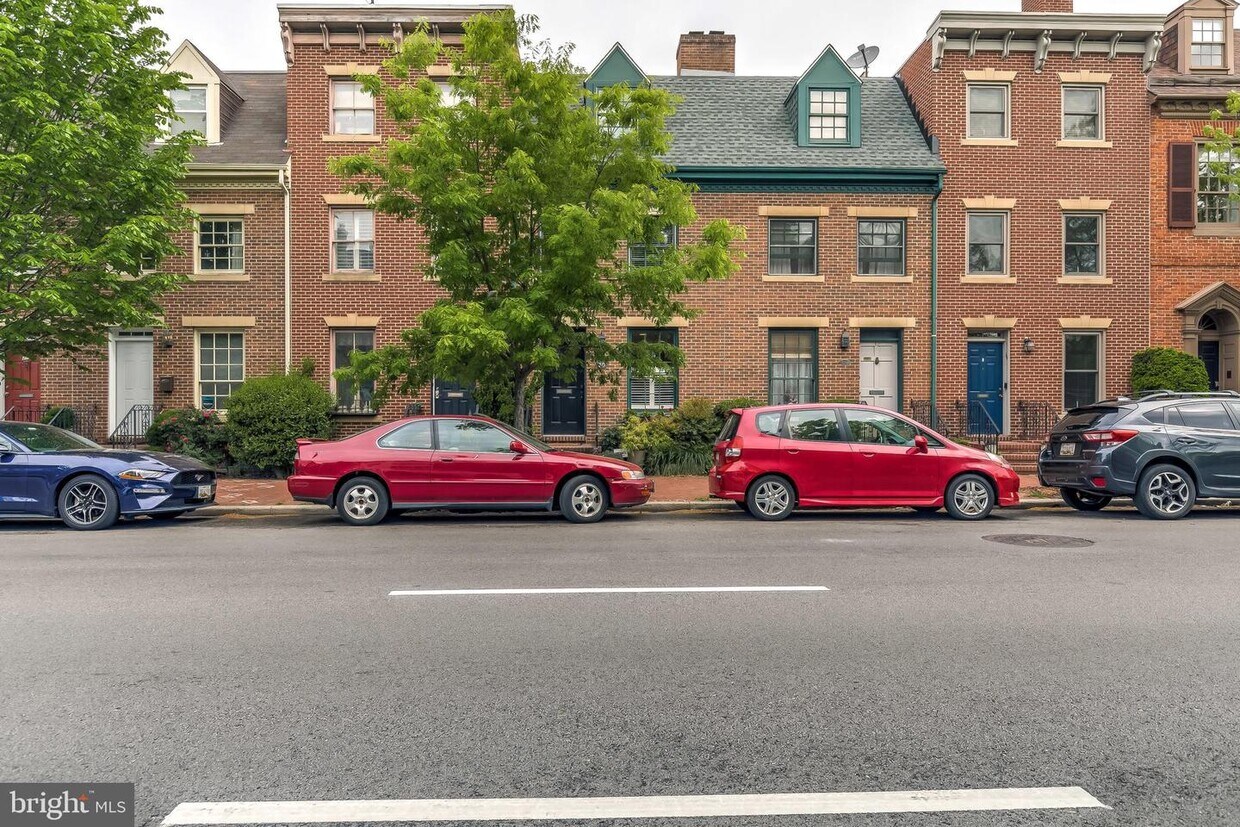 30 E Montgomery St, Baltimore, MD 21230 Townhome Rentals in Baltimore