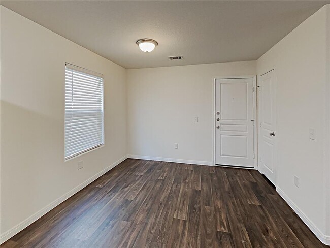 Building Photo - 9919 Dawson Hill Lane