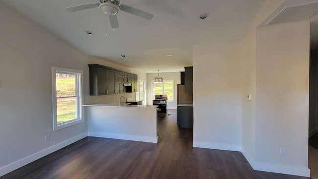 Building Photo - 117 Paislee Pk Ct