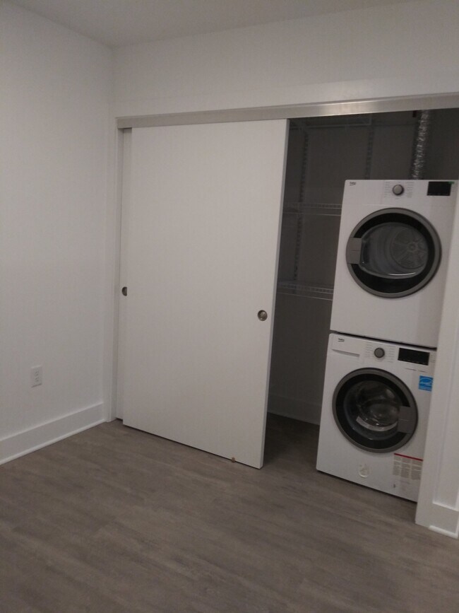 Foto del edificio - 425 N Prince St