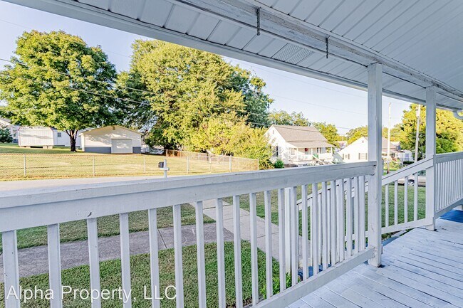 Foto del edificio - 3 br, 2 bath House - 6 Allen St